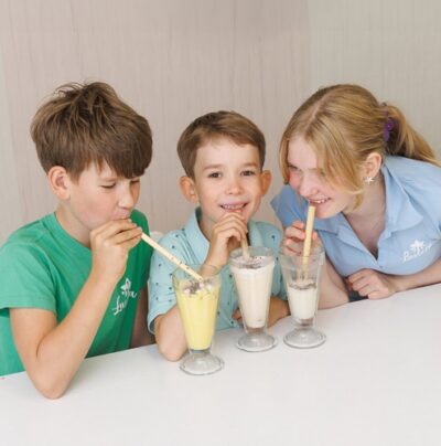 Milkshake Making Kit – 3 Flavours - Image 12