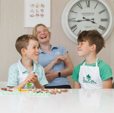 Chocolate Button Candy Making Kit – Animals - Image 6